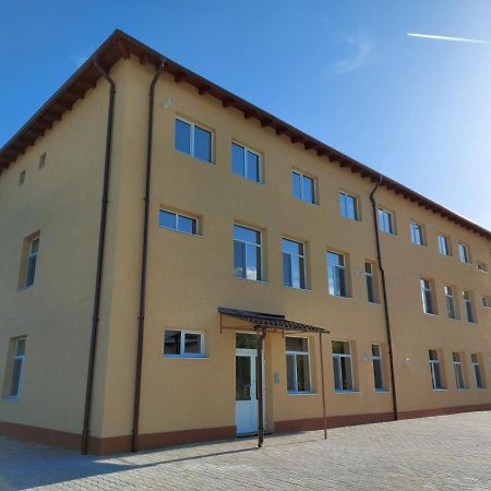 Apartamente Livada Ramnicu Valcea Exterior photo