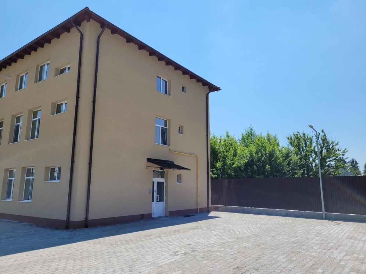 Apartamente Livada Ramnicu Valcea Exterior photo