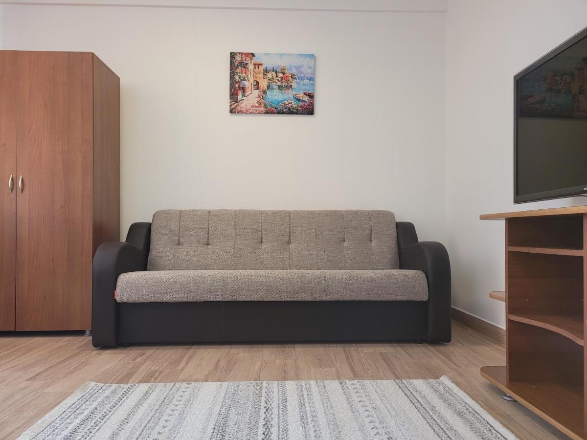 Apartamente Livada Ramnicu Valcea Exterior photo