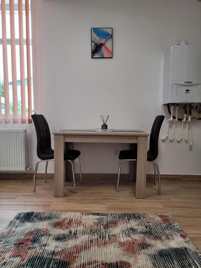 Apartamente Livada Ramnicu Valcea Exterior photo