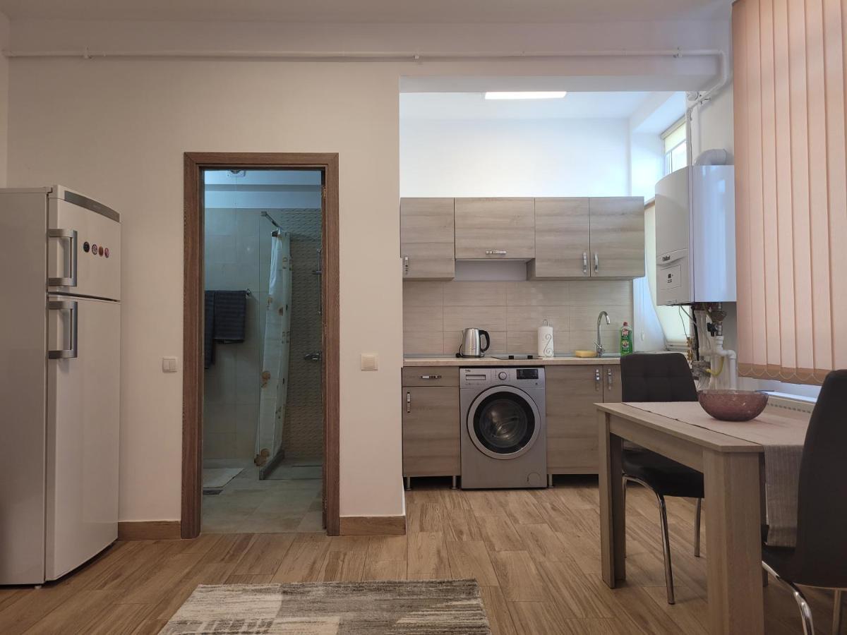 Apartamente Livada Ramnicu Valcea Exterior photo