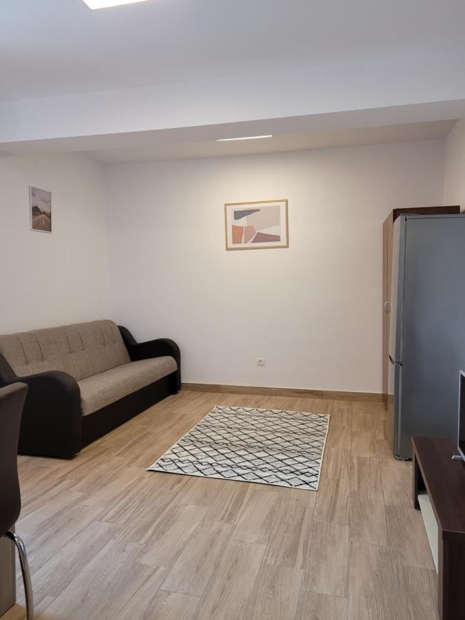 Apartamente Livada Ramnicu Valcea Exterior photo
