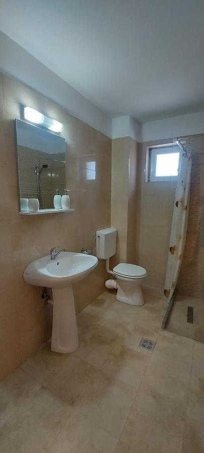 Apartamente Livada Ramnicu Valcea Exterior photo